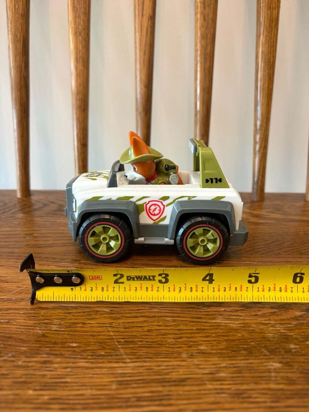 Paw Patrol Tracker Jungle Cruiser Vehicle and Figure Set